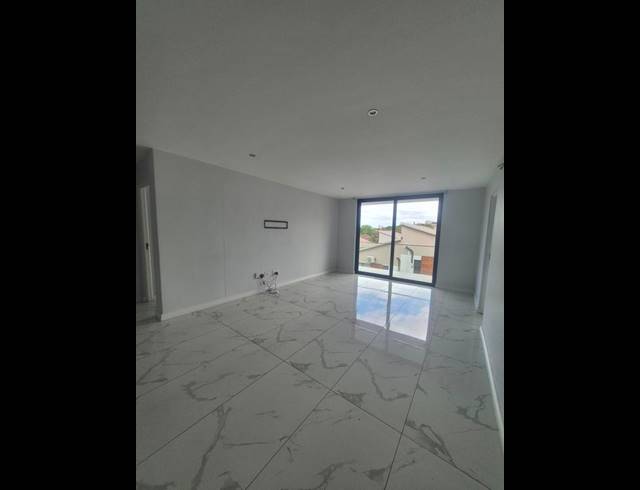 3 BEDROOM APARTMENT FOR SALE IN WINDERMERE